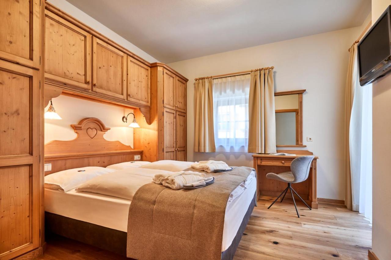 Marmolada Hotel 4*