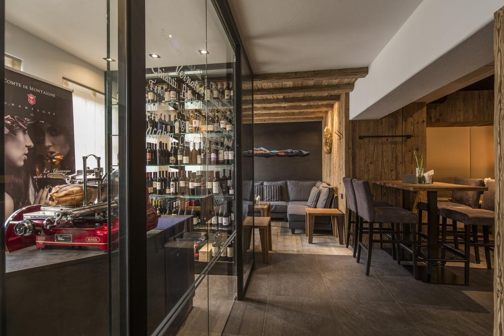 Marmolada Hotel