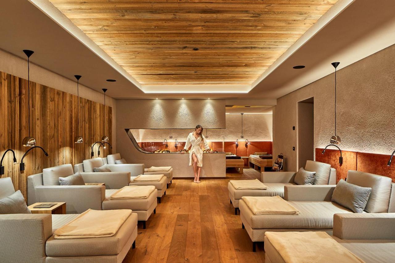 Marmolada Hotel